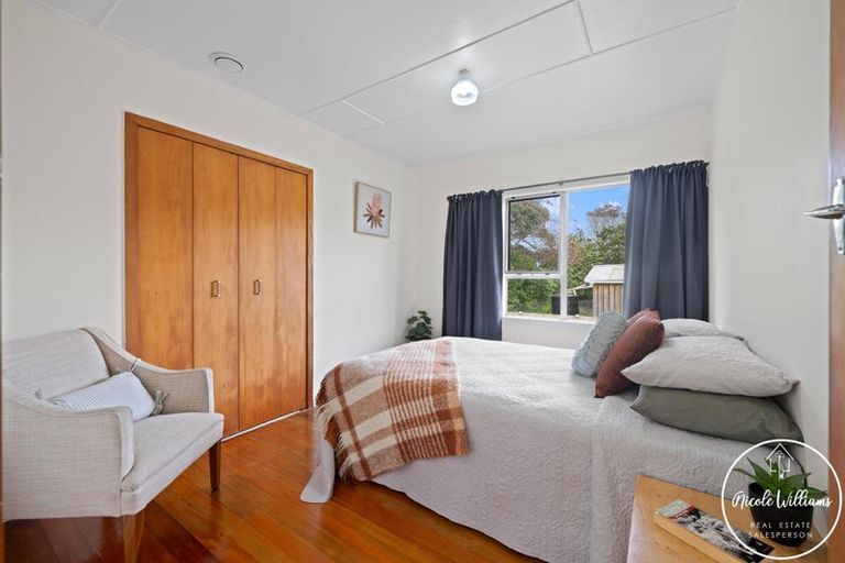 Photo of property in 9 Regent Street, Whakapirau, Maungaturoto, 0583