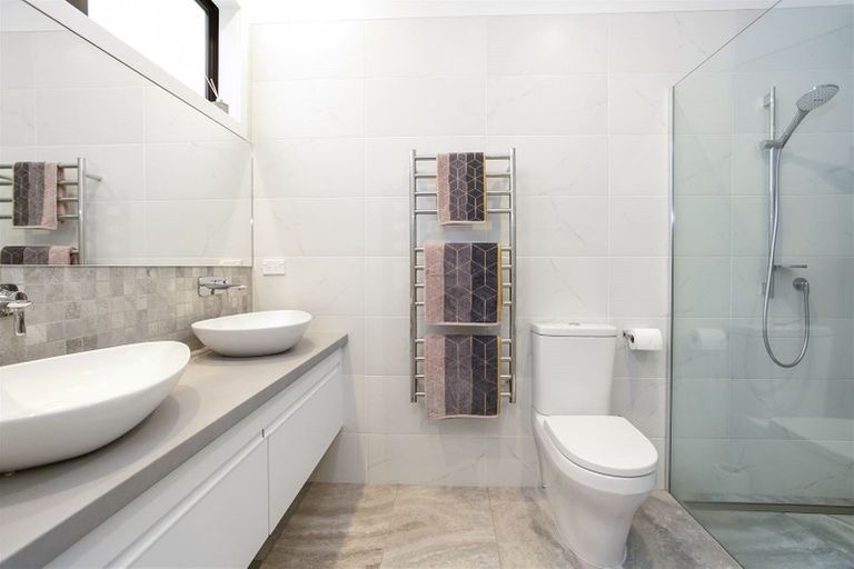 Photo of property in 11 Thistle Close, Beachlands, Auckland, 2018