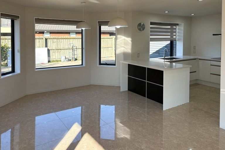 Photo of property in 3 Bezar Green, Aidanfield, Christchurch, 8025