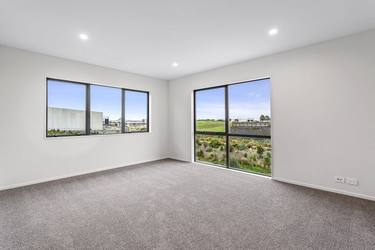 Photo of property in 95 Katikati Drive, Manurewa, 2102