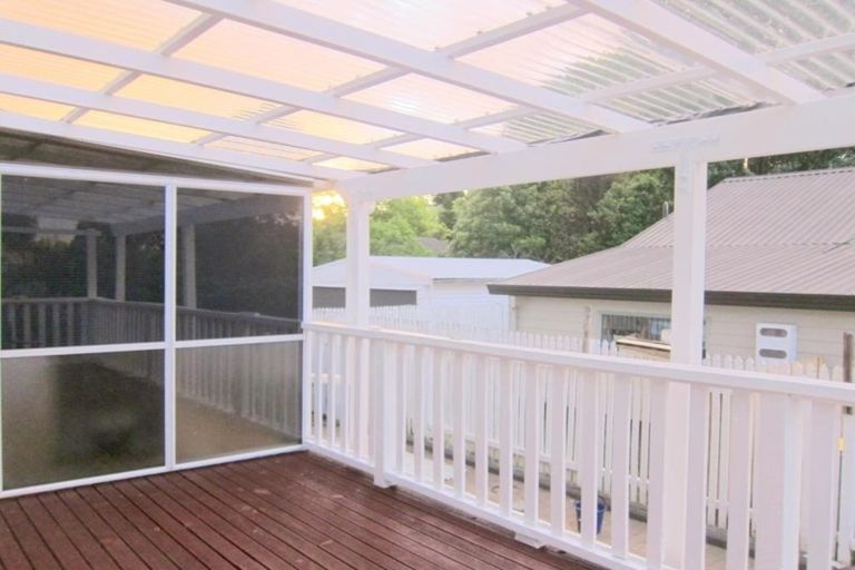 Photo of property in 29 Chilcott Road, Henderson, Auckland, 0612