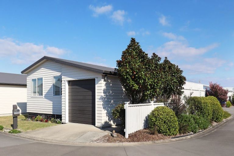 Photo of property in 202/11 Kamahi Crescent, Papamoa Beach, Papamoa, 3118