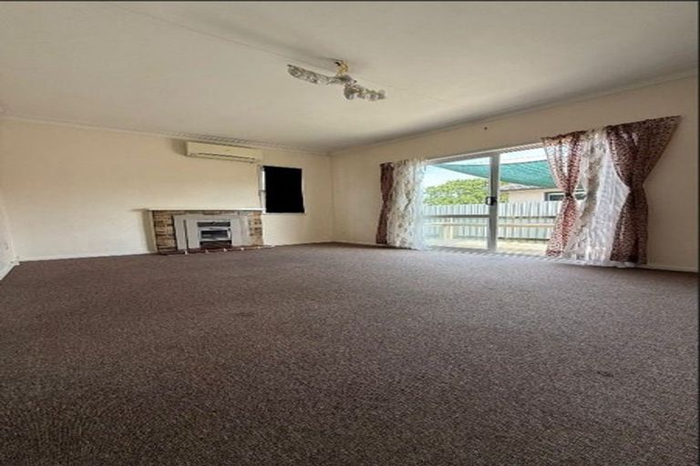 Photo of property in 18a Grove Road, Papakura, 2110