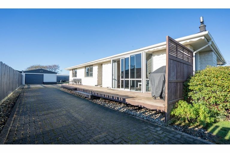 Photo of property in 121 Cunningham Crescent, Grasmere, Invercargill, 9810