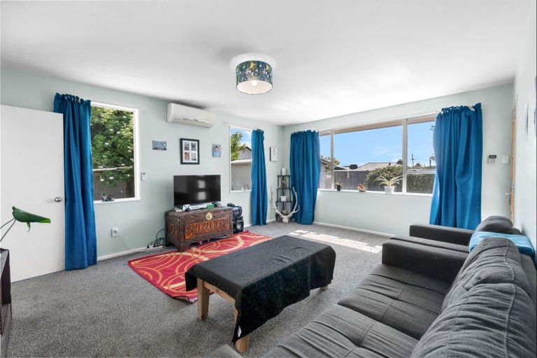 Photo of property in 90 Springs Road, Hornby, Christchurch, 8042