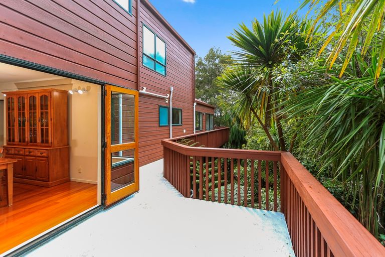 Photo of property in 79 Hilling Street, Titirangi, Auckland, 0604
