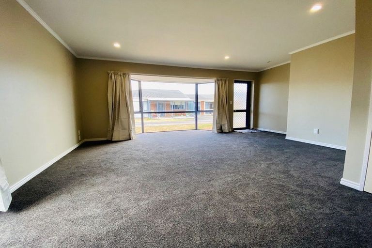 Photo of property in 2/49 Sackville Street, Fitzroy, New Plymouth, 4312