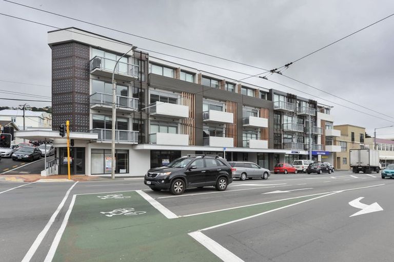 Photo of property in Masina Apartments, 110/80u Riddiford Street, Newtown, Wellington, 6021
