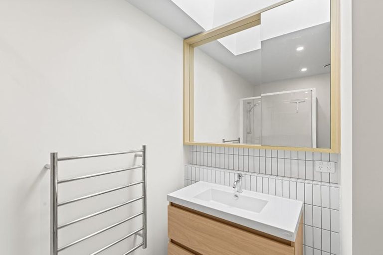 Photo of property in 11a Cuba Street, Petone, Lower Hutt, 5012