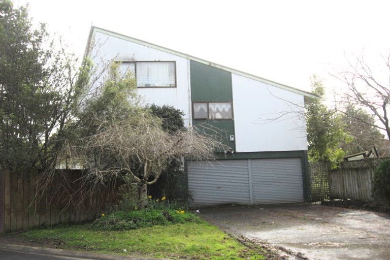 Photo of property in 13 Chantal Place, Red Hill, Papakura, 2110