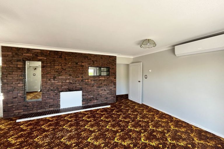 Photo of property in 1/40 Savoy Road, Glen Eden, Auckland, 0602