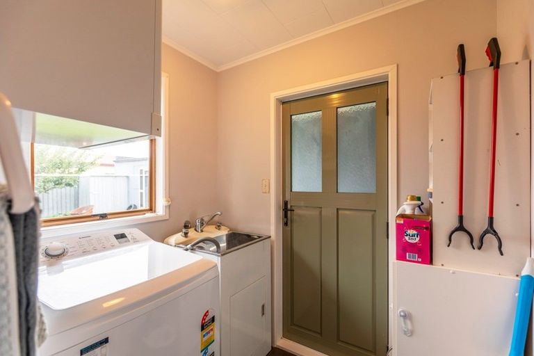 Photo of property in 90 Freyberg Avenue, Tamatea, Napier, 4112