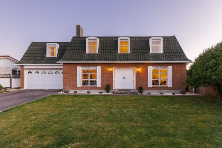 Photo of property in 16 Byrd Street, Levin, 5510