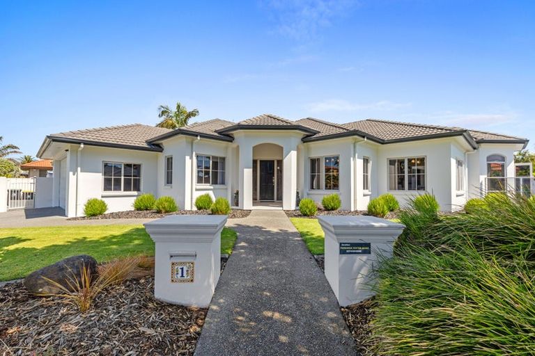 Photo of property in 1 Santa Cruz Drive, Papamoa Beach, Papamoa, 3118