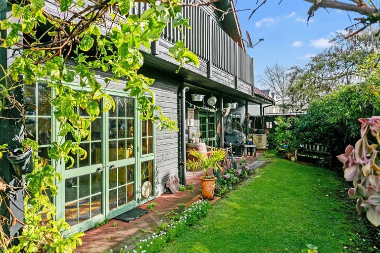 Photo of property in 58 Hamilton Road, Cambridge, 3434