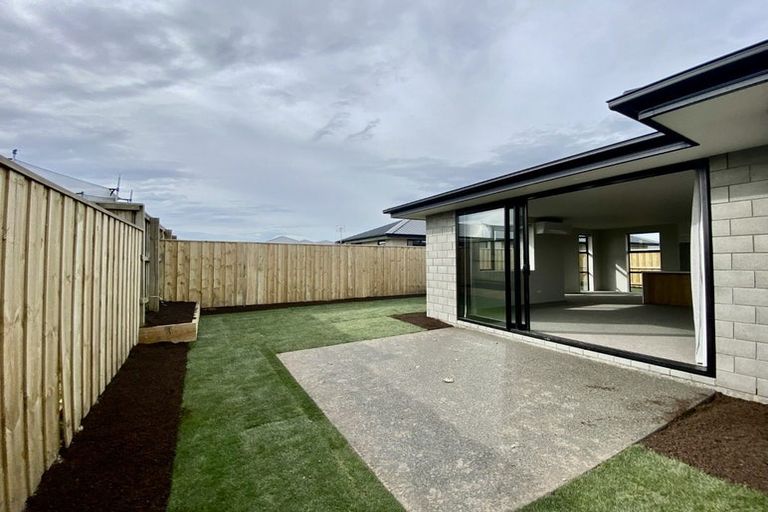 Photo of property in 3 Marcoola Drive, Rolleston, 7614