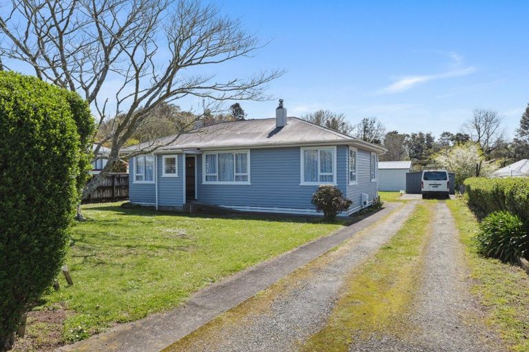 Photo of property in 10 Lear Street, Stratford, 4332