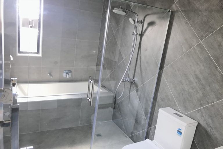 Photo of property in 66 Symes Drive, Red Beach, 0932