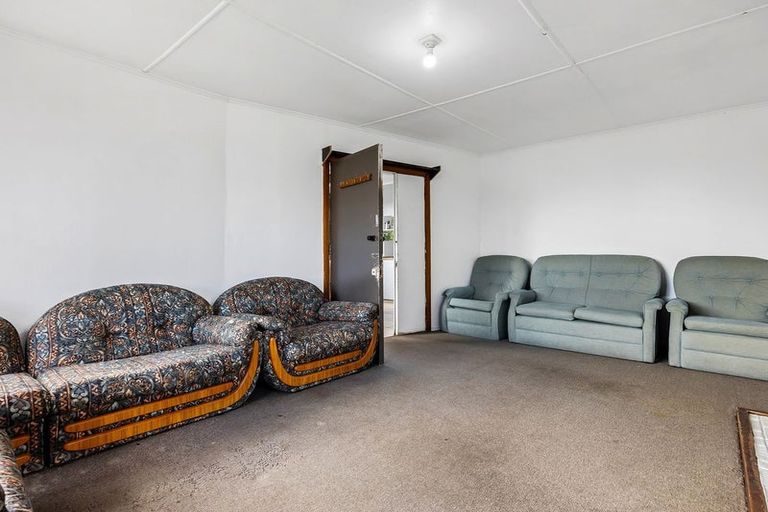 Photo of property in 28 Primrose Street, Northcote, Christchurch, 8052