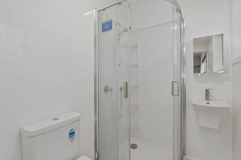 Photo of property in 9 Tawa Street, Inglewood, 4330