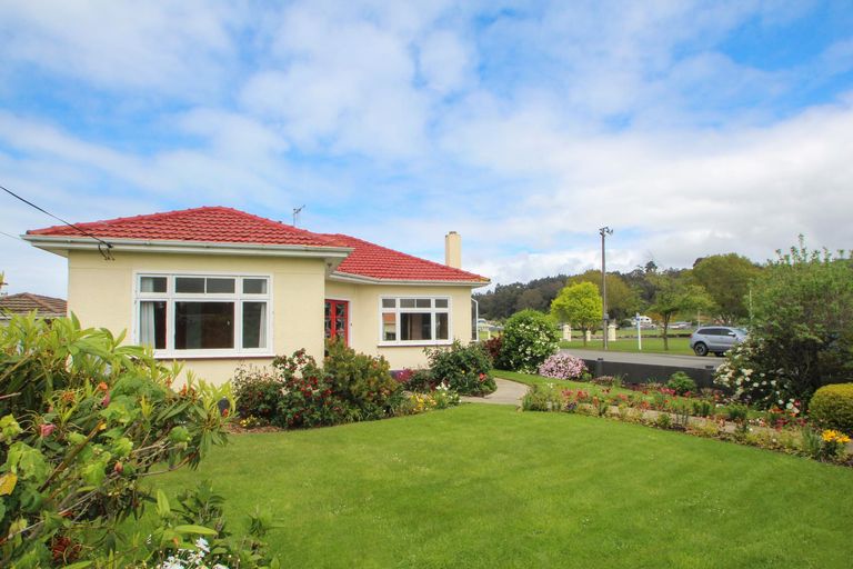 Photo of property in 51 Taward Street, Oamaru North, Oamaru, 9400