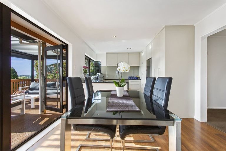 Photo of property in 121 Forrest Hill Road, Forrest Hill, Auckland, 0620