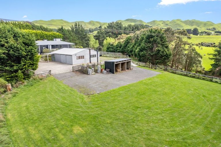 Photo of property in 20 Coroglen Rise, Pukerua Bay, 5026