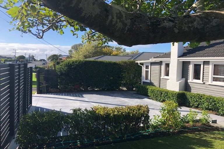 Photo of property in 39 Paynters Avenue, Strandon, New Plymouth, 4312