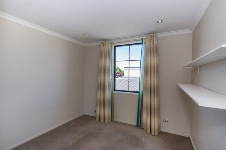 Photo of property in 38 Country Club Terrace, Northwood, Christchurch, 8051