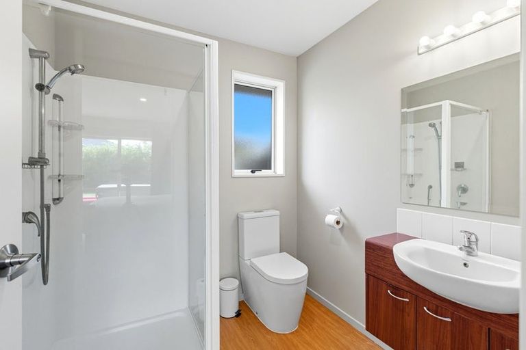 Photo of property in 21 Blowers Place, Halswell, Christchurch, 8025