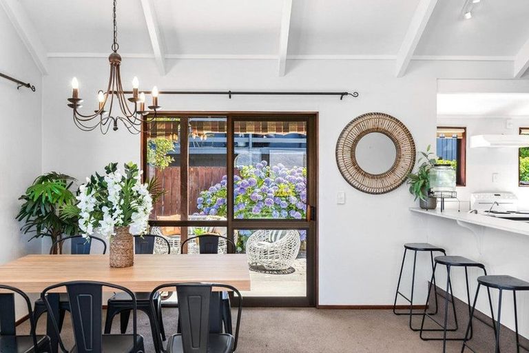 Photo of property in 4 Earnslaw Terrace, Queenstown, 9300