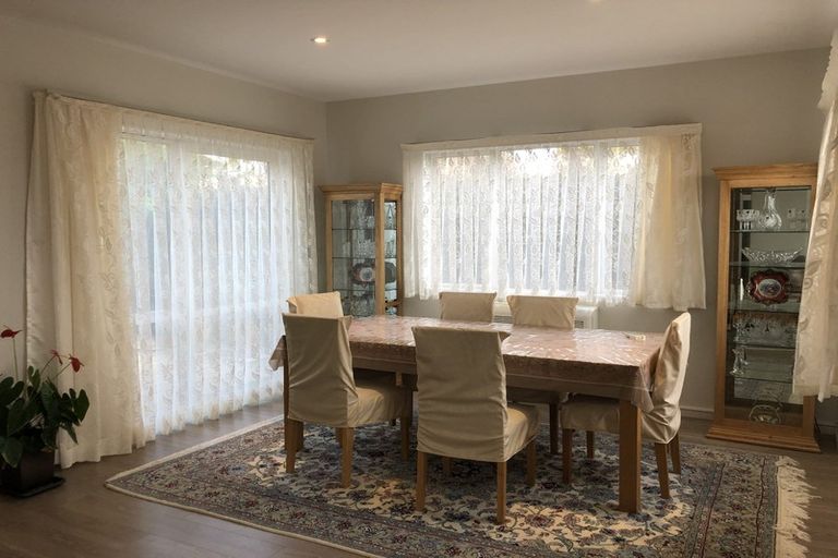 Photo of property in 1 Castlederg Drive, Flat Bush, Auckland, 2019