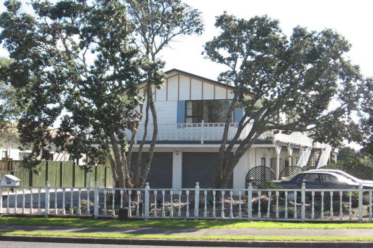 Photo of property in 144 Hill Road, Manurewa, Auckland, 2105