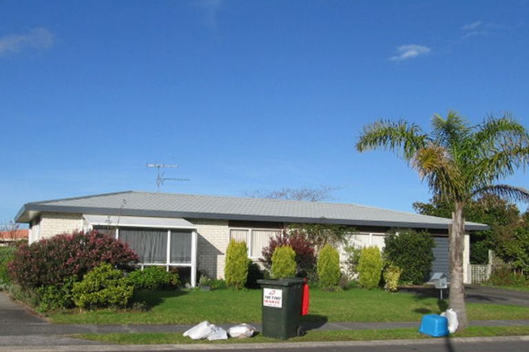 Photo of property in 32c Lakeside Drive, Orewa, 0931