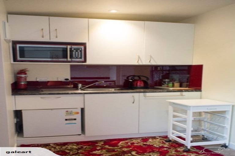 Photo of property in 19f3 Burnham Street, Seatoun, Wellington, 6022