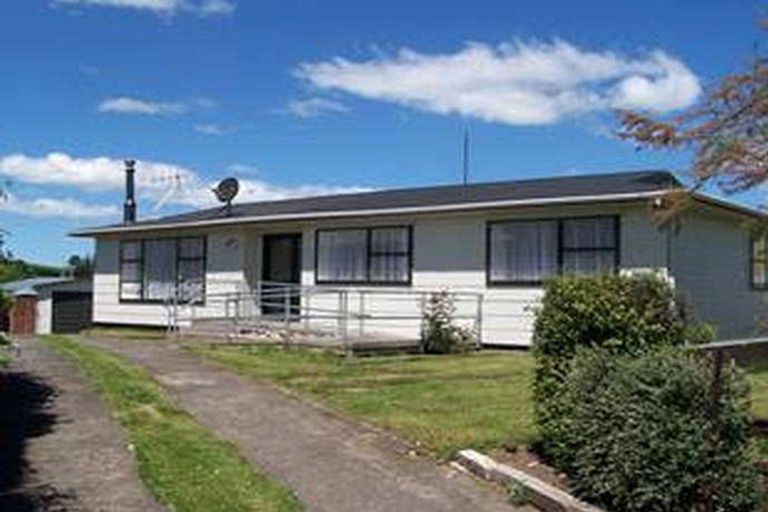 Photo of property in 5 Fergusson Avenue, Waipukurau, 4200