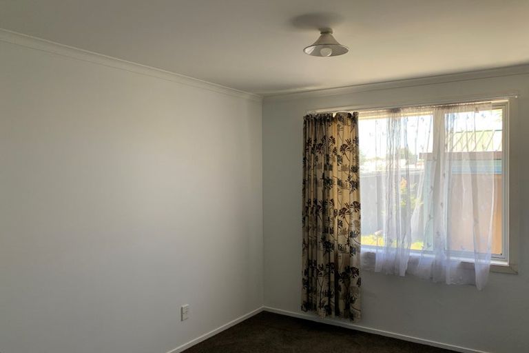 Photo of property in 162a Springs Road, Hornby, Christchurch, 8042