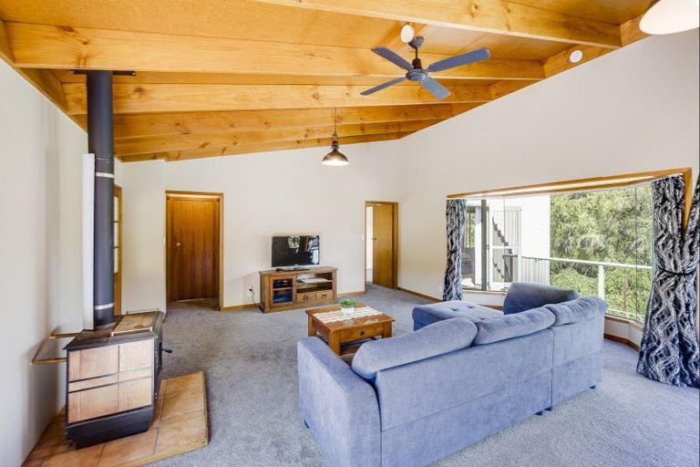 Photo of property in 1079 Ellis Wallace Road, Eskdale, Napier, 4182