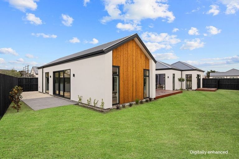 Photo of property in 25 Kakatai Place, North New Brighton, 8083