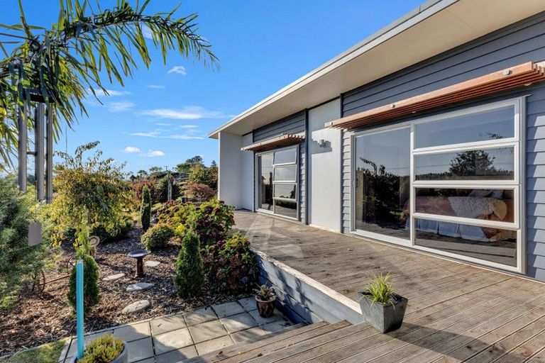 Photo of property in 351 Henwood Road, Hillsborough, New Plymouth, 4372