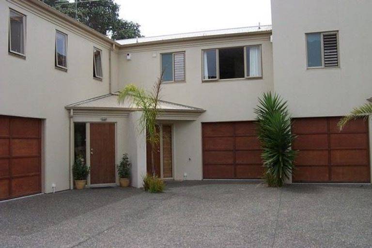 Photo of property in 34d Waiwera Road, Waiwera, Orewa, 0994