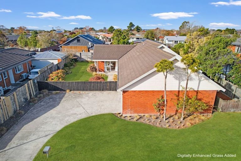 Photo of property in 28 Radiata Avenue, Parklands, Christchurch, 8083