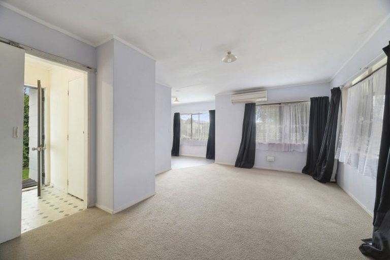 Photo of property in 15a Beech Place, Owhata, Rotorua, 3010