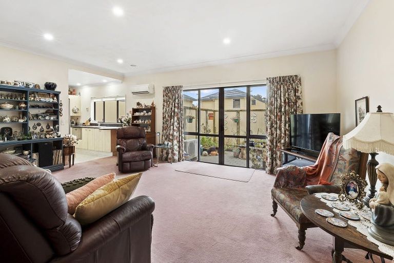 Photo of property in 5u8 Court Road, Tawa, Wellington, 5028