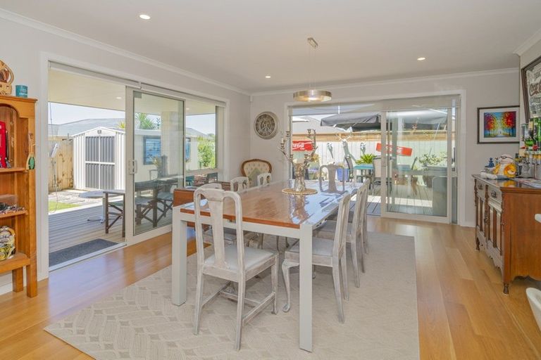 Photo of property in 120 Kupe Drive, Whitianga, 3510