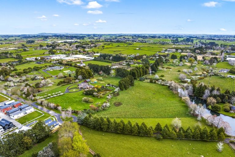 Photo of property in 30 Burberry Road, Karaka, Drury, 2578