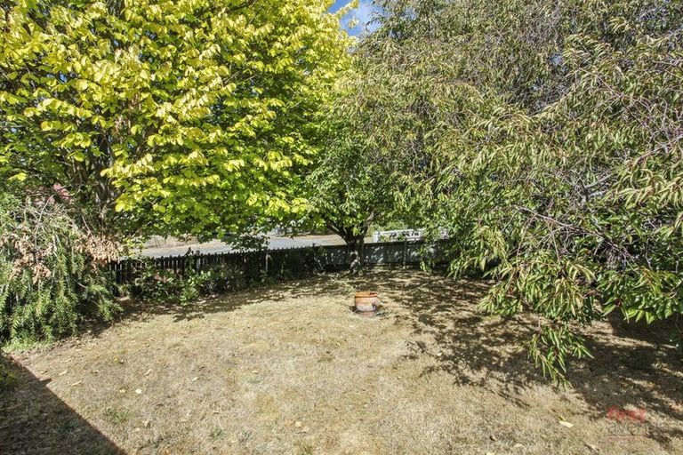 Photo of property in 18 Roche Avenue, Upper Riccarton, Christchurch, 8041