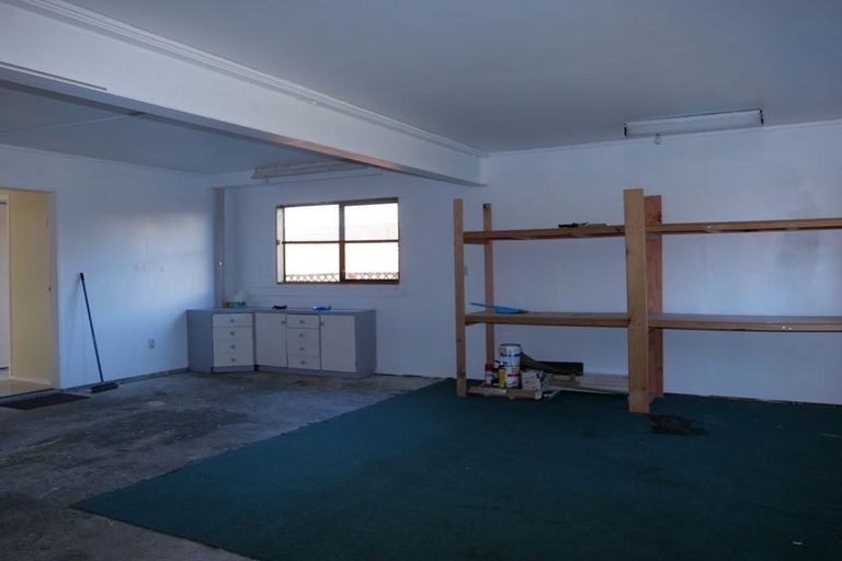 Photo of property in 8 Olive Terrace, Paraparaumu Beach, Paraparaumu, 5032