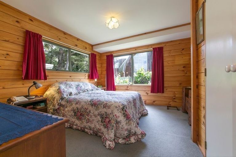 Photo of property in 60a Kaurilands Road, Titirangi, Auckland, 0604