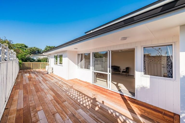 Photo of property in 8 Falla Street, Paraparaumu Beach, Paraparaumu, 5032